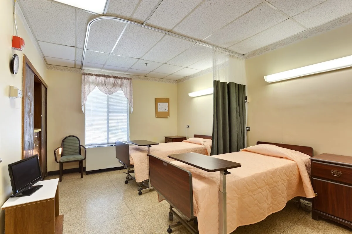 Sadie G. Mays Health & Rehabilitation Center - Photo 2
