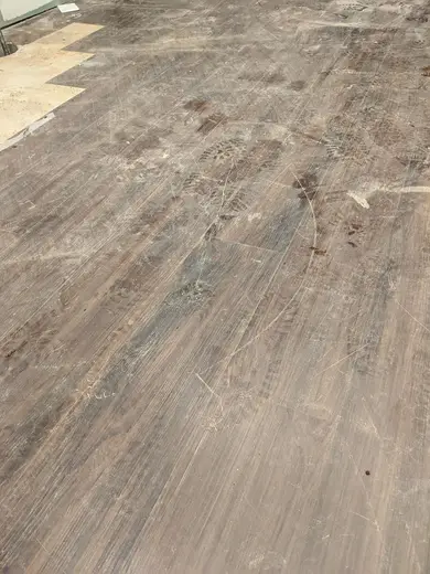 Wooden flooring in a welcoming space at Foundations Atlanta, a detox center in Atlanta.