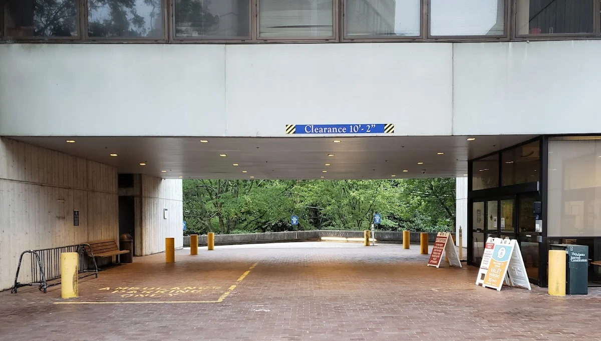 Emory Rehabilitation Hospital - Photo 5