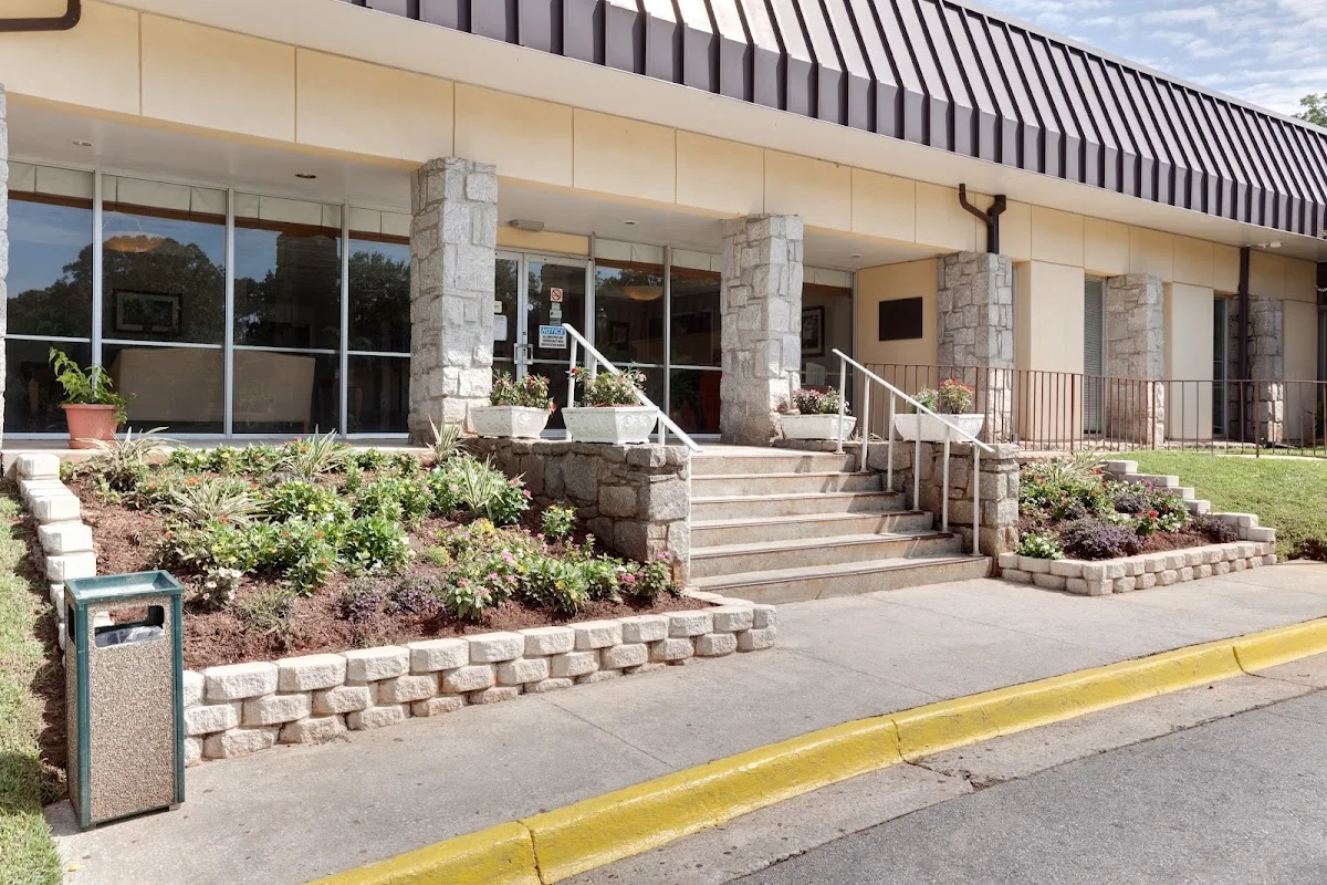 Sadie G. Mays Health & Rehabilitation Center - Photo 3