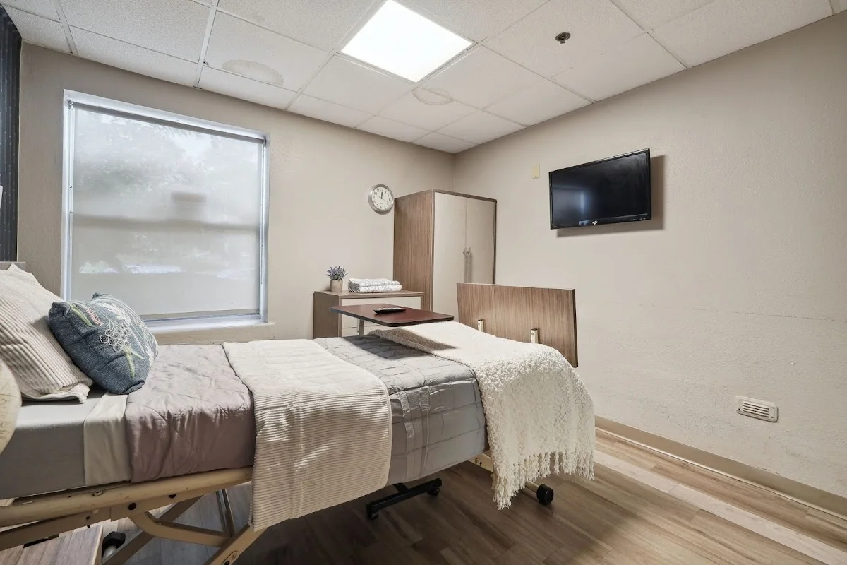 Tucker Nursing & Rehab Center - Photo 4